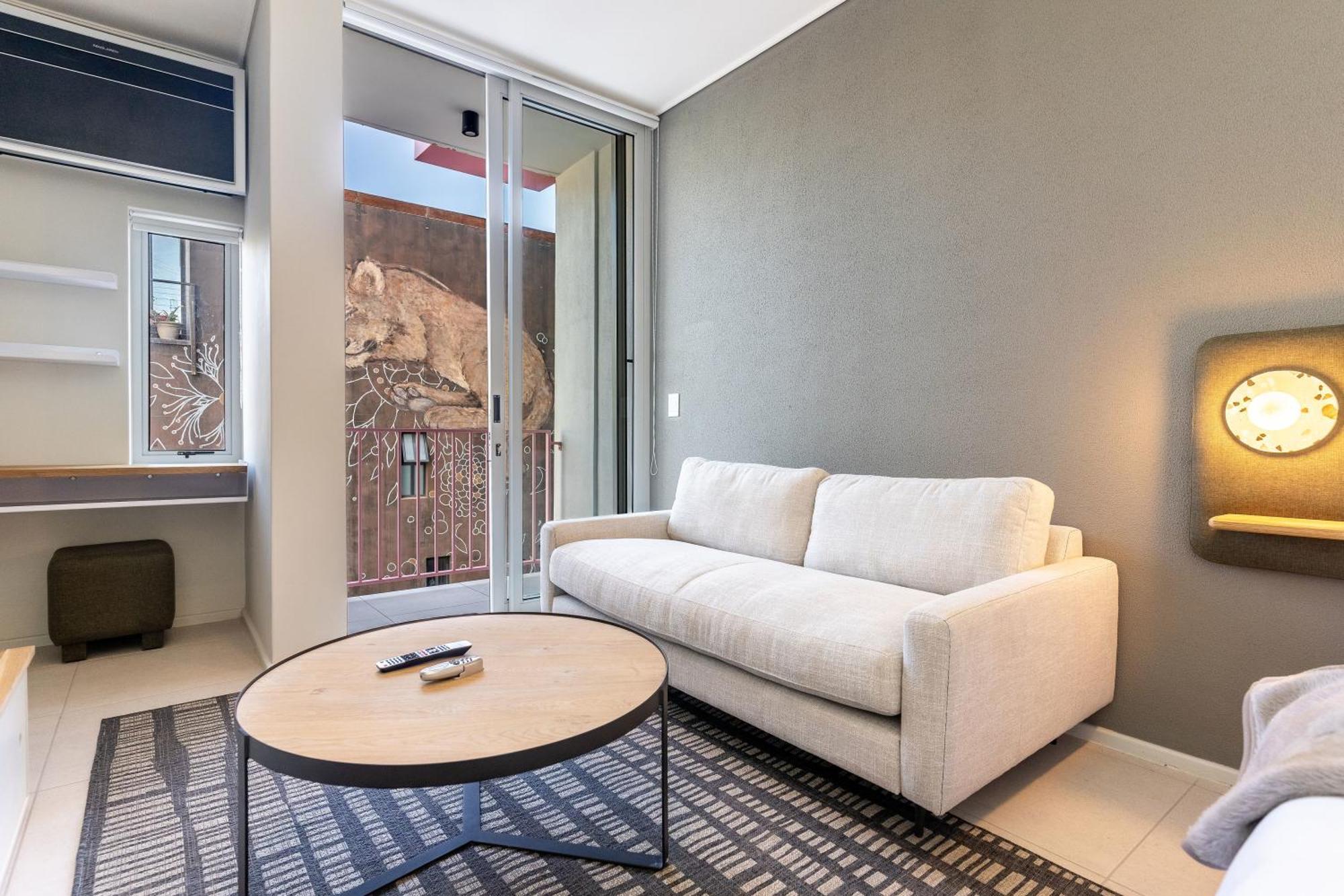 The Rose 206 - Modern With Pool Cape Town